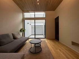 石川県金沢市荒屋１丁目