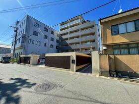 京都府京都市中京区西ノ京右馬寮町
