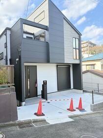 神奈川県横浜市港南区日野４丁目
