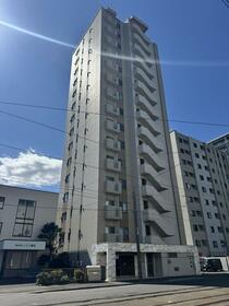 じょうてつアイム山鼻市電通フィエルテ