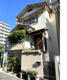 大阪府枚方市出口３丁目