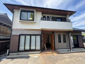 三重県四日市市釆女町