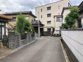 石川県金沢市涌波１丁目