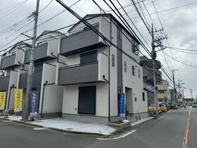 東京都府中市西府町３丁目