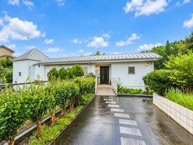 愛知県半田市鴉根町１丁目