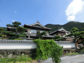兵庫県丹波市山南町村森
