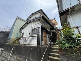 神奈川県横浜市港南区上大岡東３丁目