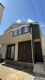東京都三鷹市大沢５丁目