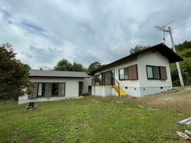 山梨県北杜市大泉町西井出