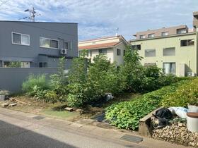 石川県金沢市泉が丘１丁目