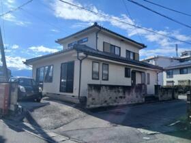 山梨県甲府市池田1丁目