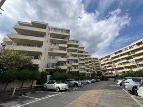 逆瀬川マンションＡ棟