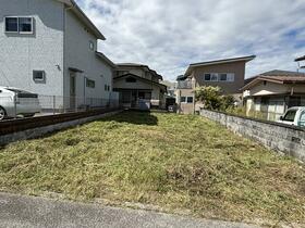 山梨県富士吉田市新西原１丁目