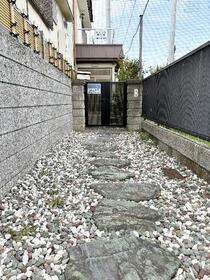 大阪府東大阪市花園東町３丁目