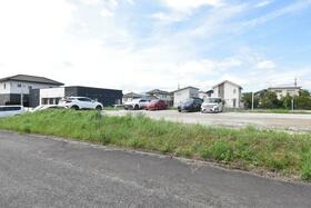 三重県員弁郡東員町笹尾東１丁目