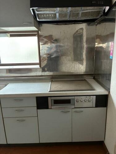 Image 10