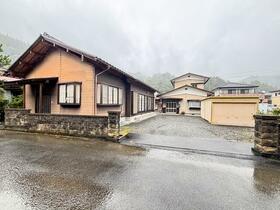山梨県南巨摩郡身延町梅平