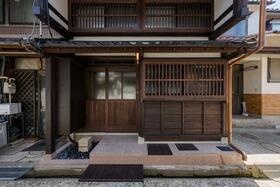 石川県金沢市東山２丁目