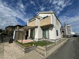 福岡県福岡市博多区板付2丁目