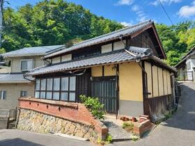 広島県呉市阿賀中央１丁目
