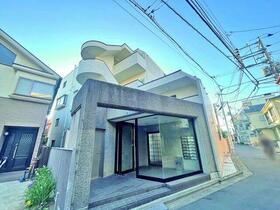 メゾン万里下北沢