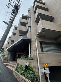 東京都文京区小日向１丁目