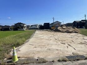 富山県高岡市立野美鳥町１丁目