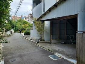 福岡県福岡市中央区警固３丁目