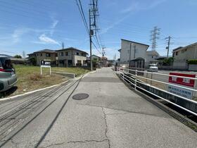 山梨県甲府市中小河原1丁目