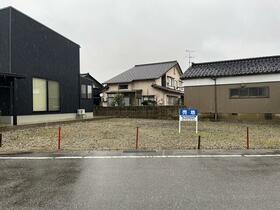 富山県高岡市北島