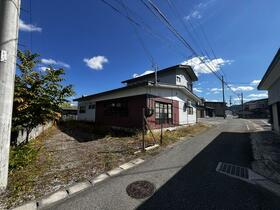 山形県米沢市東大通３丁目