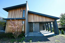 長野県北佐久郡御代田町大字草越向原