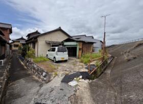 三重県三重郡川越町大字亀須新田