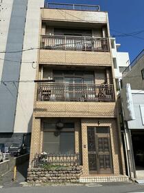 岡山県岡山市北区中山下2丁目