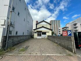 石川県金沢市広岡１丁目