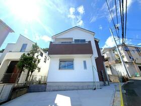 神奈川県川崎市麻生区東百合丘１丁目