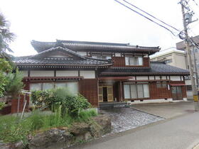 富山県下新川郡朝日町道下