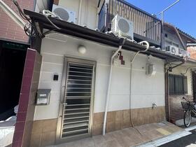 大阪府大阪市西成区梅南1丁目