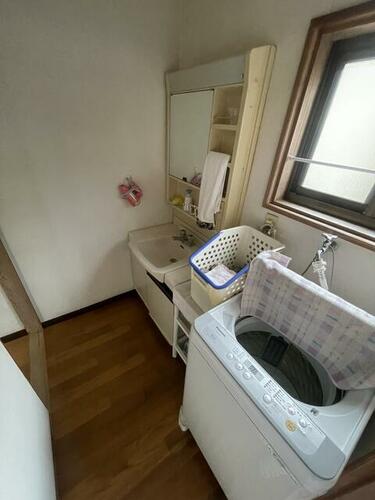 Image 11