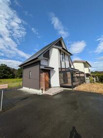 福島県西白河郡泉崎村大字北平山字滝田下