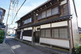 石川県金沢市長土塀２丁目