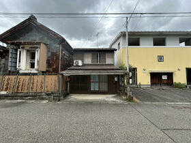 新潟県新潟市江南区亀田本町1丁目