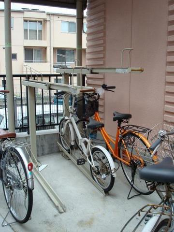 画像8:自転車置場