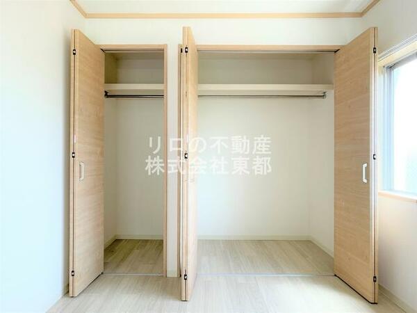 画像11:増えがちな荷物をスッキリ収納できる大きめクローゼットです♪