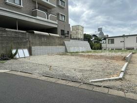 福岡県福岡市城南区荒江１丁目