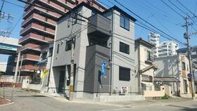 福岡県福岡市中央区港３丁目