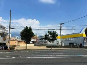 福岡県福岡市南区向新町１丁目
