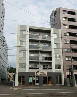 株式会社ライトニング