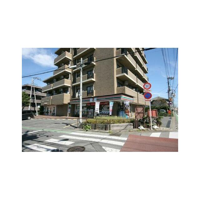 セブンイレブン　まで徒歩１分（７０ｍ）の立地です！！２４時間営業のコンビニエンスストアが近くにある…