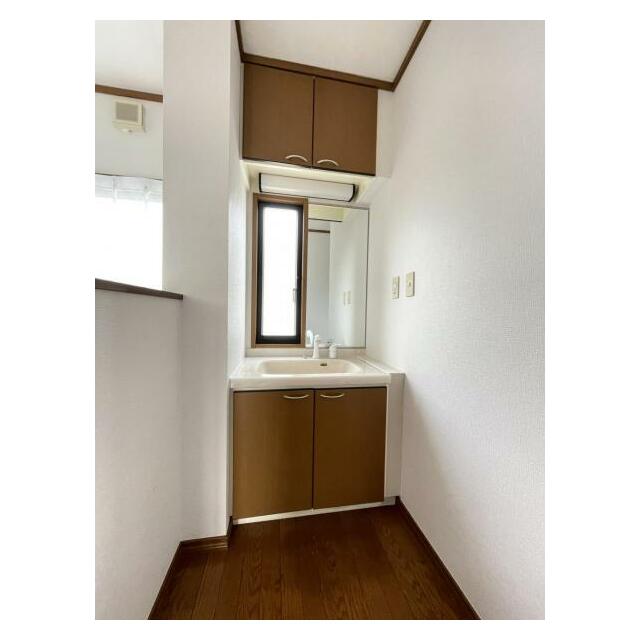 各階に洗面化粧台あります！